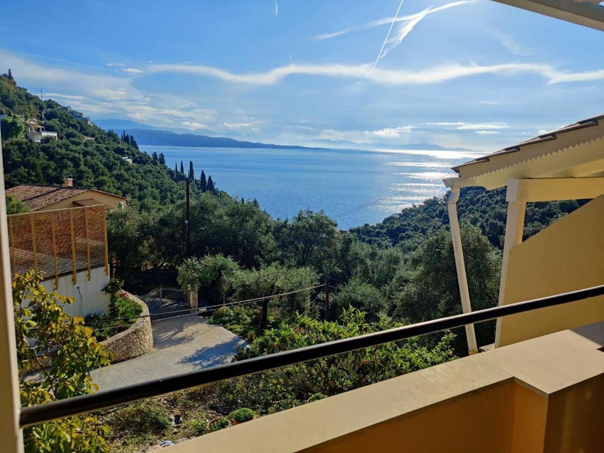 Kaminaki Seaview Apartments Katavolos Luaran gambar