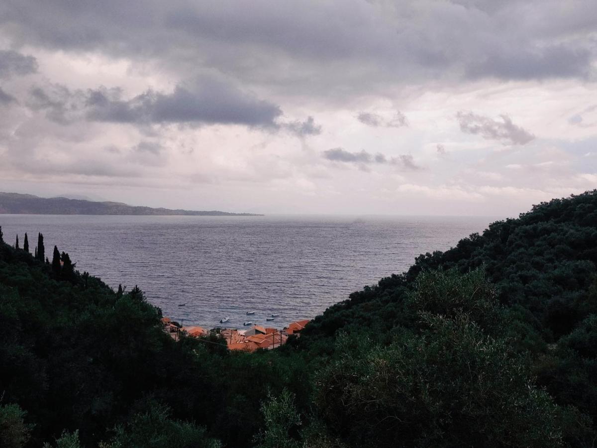 Kaminaki Seaview Apartments Katavolos Luaran gambar