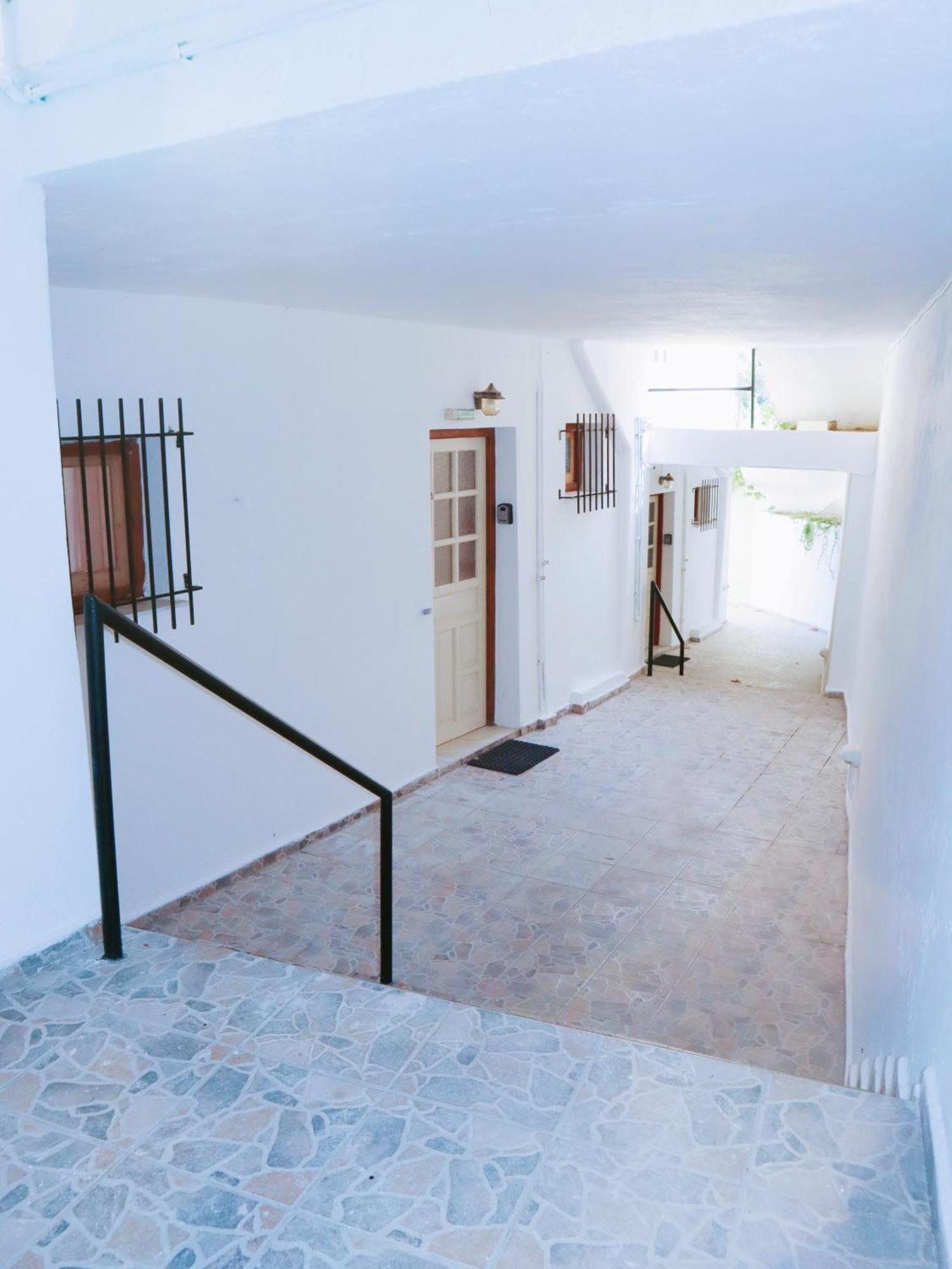 Kaminaki Seaview Apartments Katavolos Luaran gambar